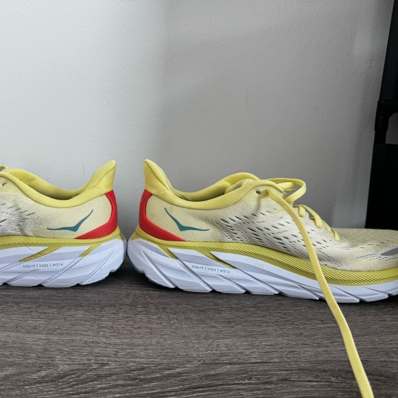 NWOB - HOKA One Clifton 8 Yellow Pear Sweet Corn 1119394 YPSC Size 8.5B Sold out - Picture 13 of 16